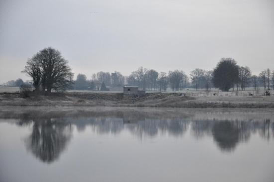 Reflets sur le lac de Mas Chaban en Haute Charente (16)