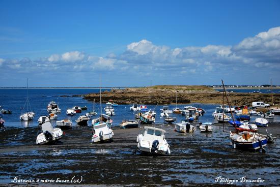 Bateaux à marée basse en Bretagne sud (56)