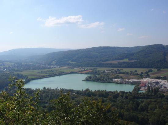 Etang de la sablière à Mathay depuis le belvédère de Mandeure (25)