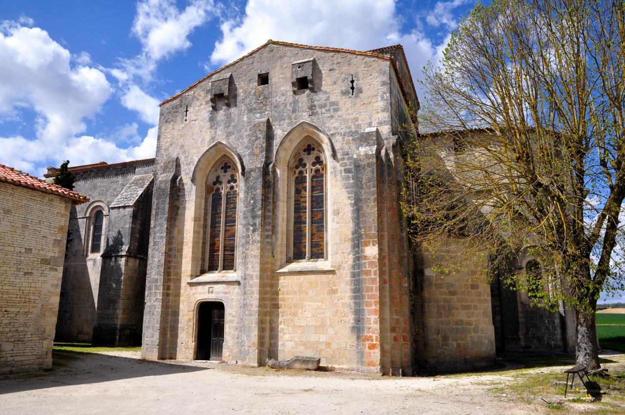 Abbatiale Saint Maur à Marcillac-Lanville - Charente - Avril 2013